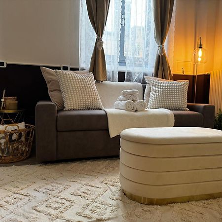 Regina Milano In Verona - Sky Tv, Wifi E Breakfast Box Lejlighed Eksteriør billede